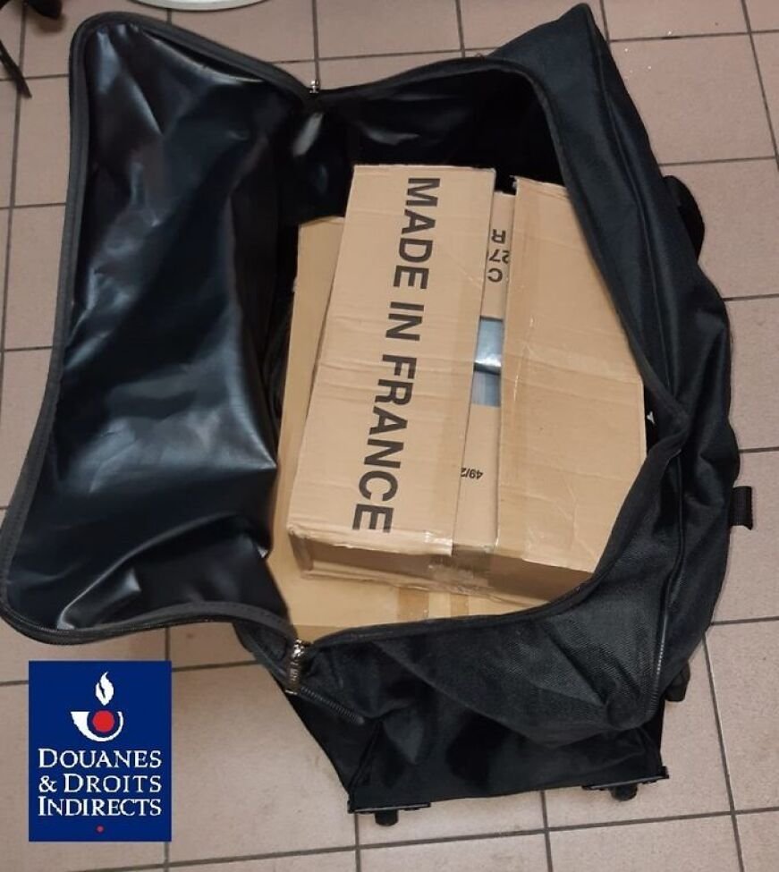 Un père arrêté à l'aéroport de Guadeloupe avec 3,1 kg de cocaïne