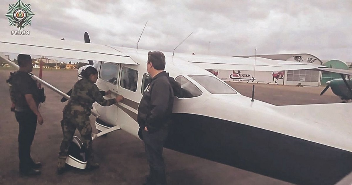 Aeropuerto de Santa Cruz: decomisan efectivo en dólares y aprehenden a comandante de avioneta