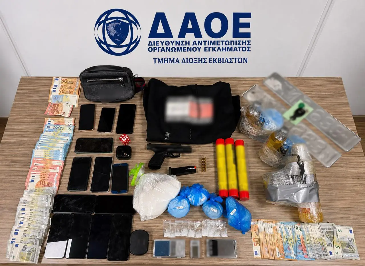 Εγκληματική οργάνωση με εμπρησμούς και εκβιασμούς διαλύθηκε στην Αττική – 4 συλλήψεις