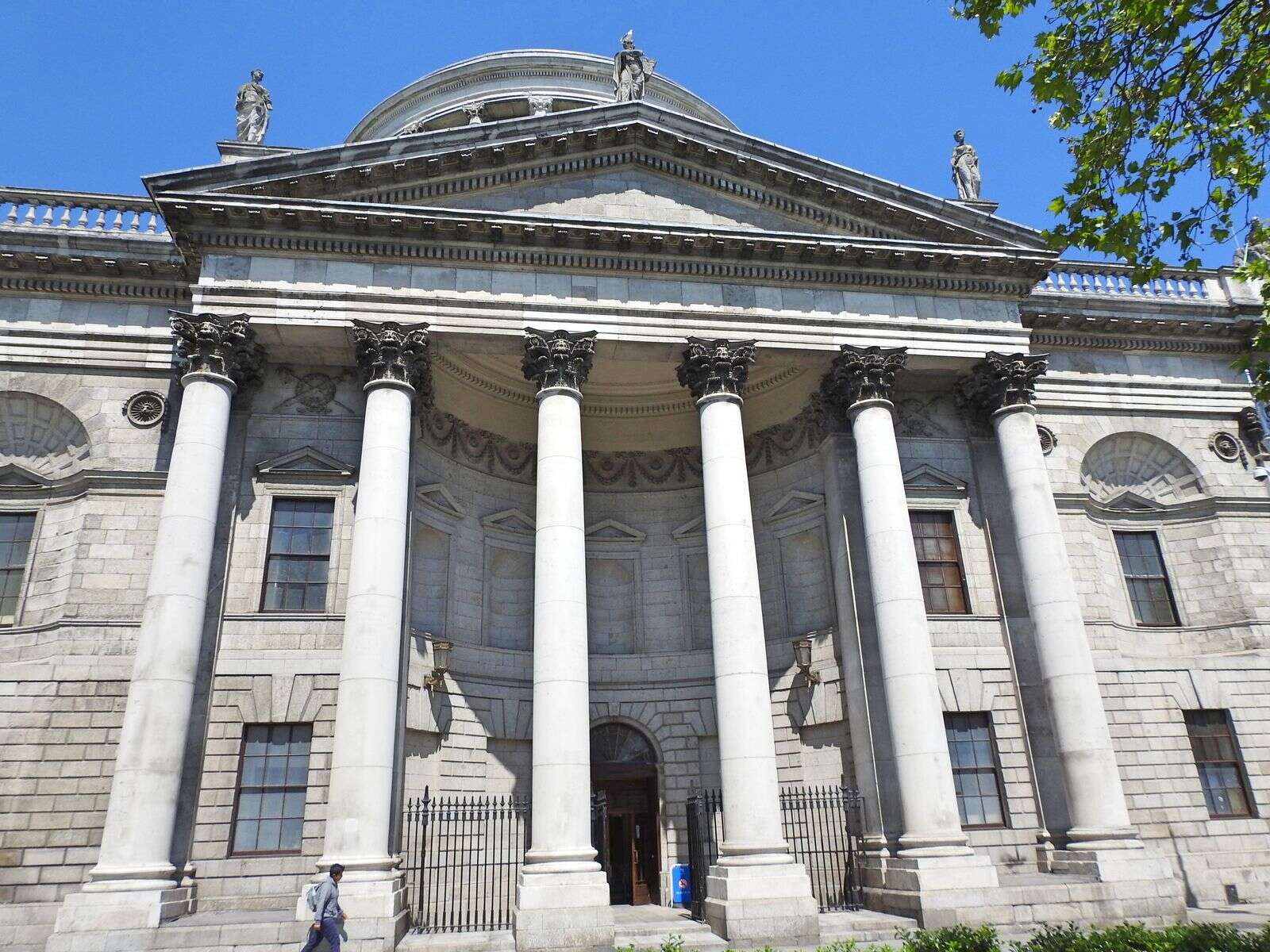 Supreme Court clears way for trial of historical sexual assault claims against late solicitor