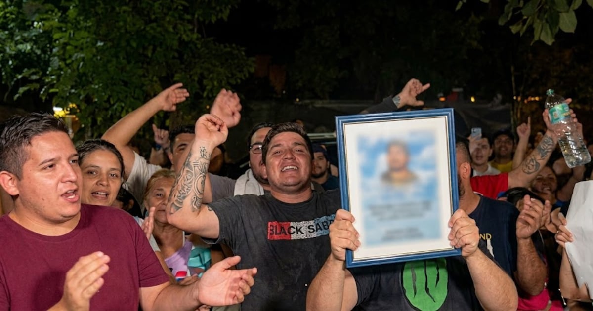 Joven muere tras pasar por Comisaría Octava y familiares acusan a policías