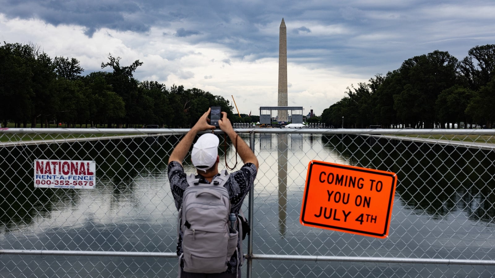 Former US Olympic canoeist charged over Reflecting Pool damage, faces 10 years