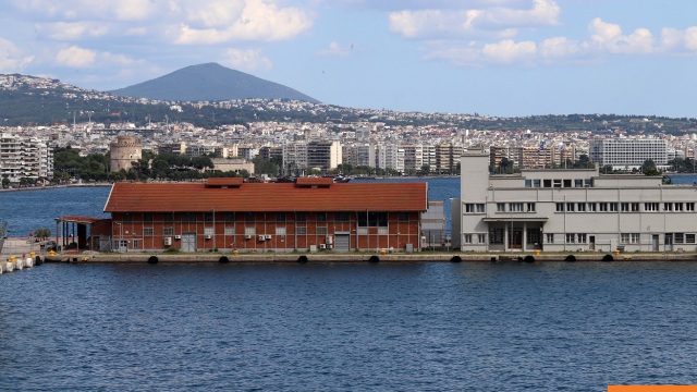 Λιμενάρχης Θεσσαλονίκης συνελήφθη για ενδοοικογενειακή βία μετά από καταγγελία συζύγου