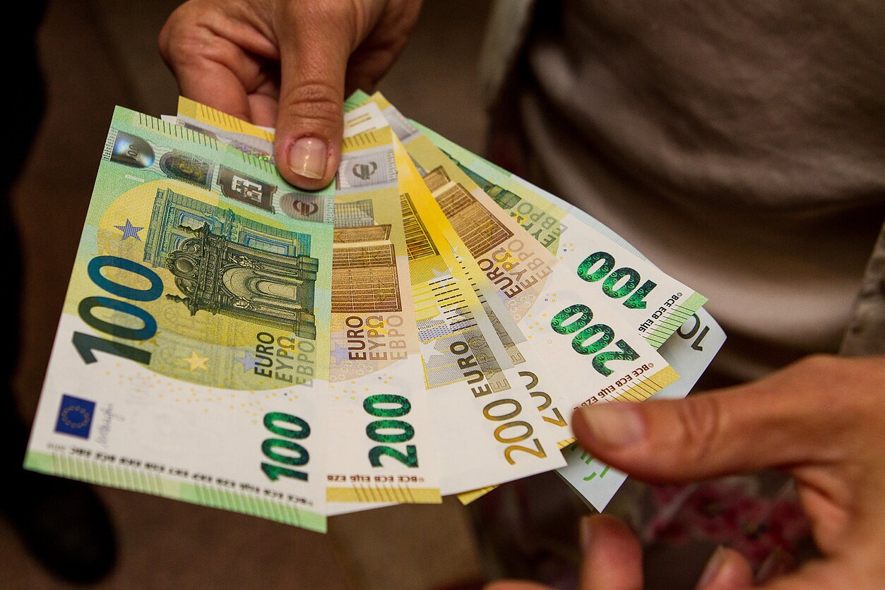 Klaipėdoje ir Raseinių rajone sukčiai išviliojo apie 6,5 tūkst. eurų