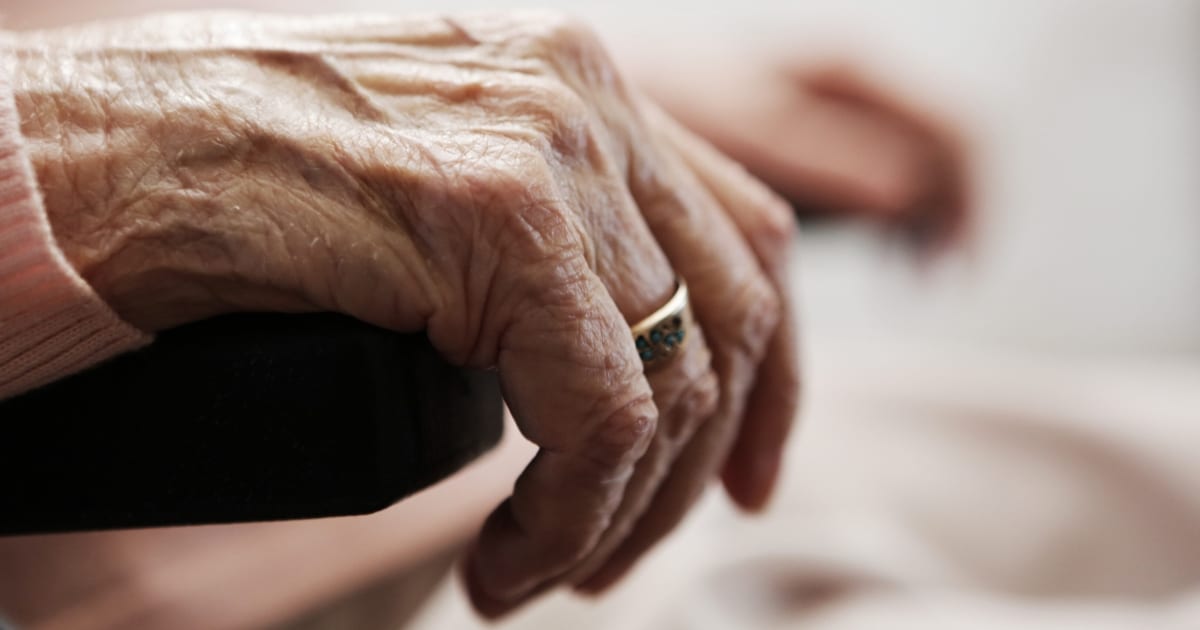 48-Jähriger soll 92-jährige Großmutter um 11.000 Euro gebracht haben