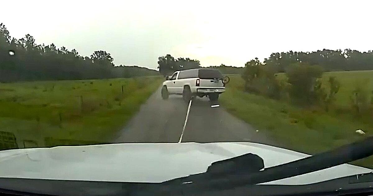 Florida Police Use Grappler to Stop Fleeing Vehicle with Drugs and Gun