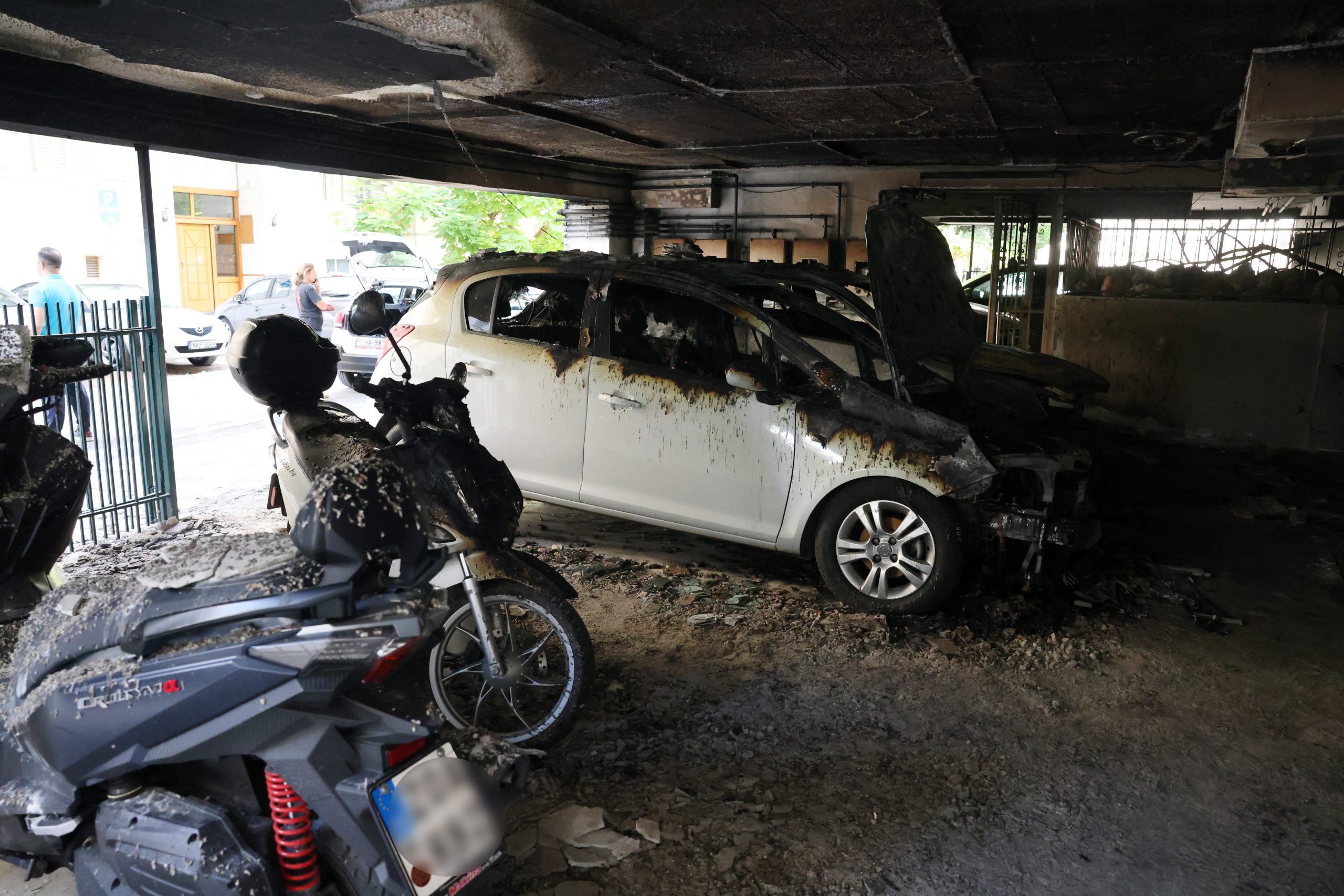 Θανατηφόρα επίθεση με γκαζάκια στη Θεσσαλονίκη: Βίντεο αποκαλύπτει δράστη