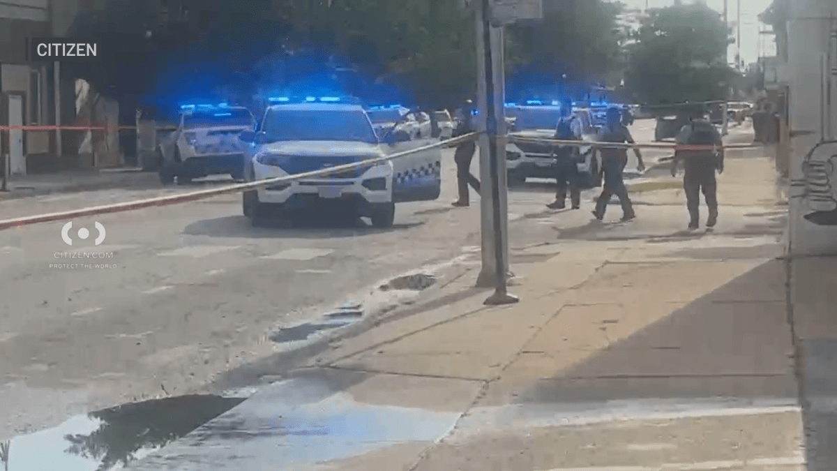 Two Chicago Police Officers Wounded in South Shore Shooting