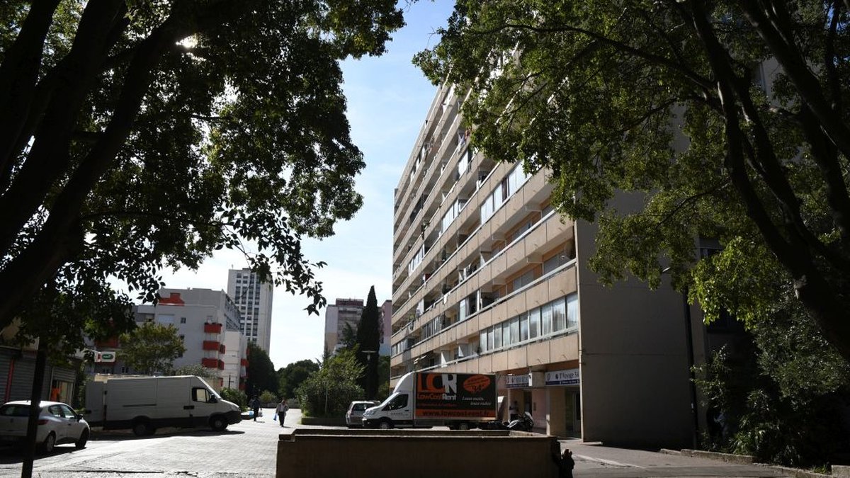 Un dealer se trahit après avoir pris en photo des véhicules de police à Montpellier