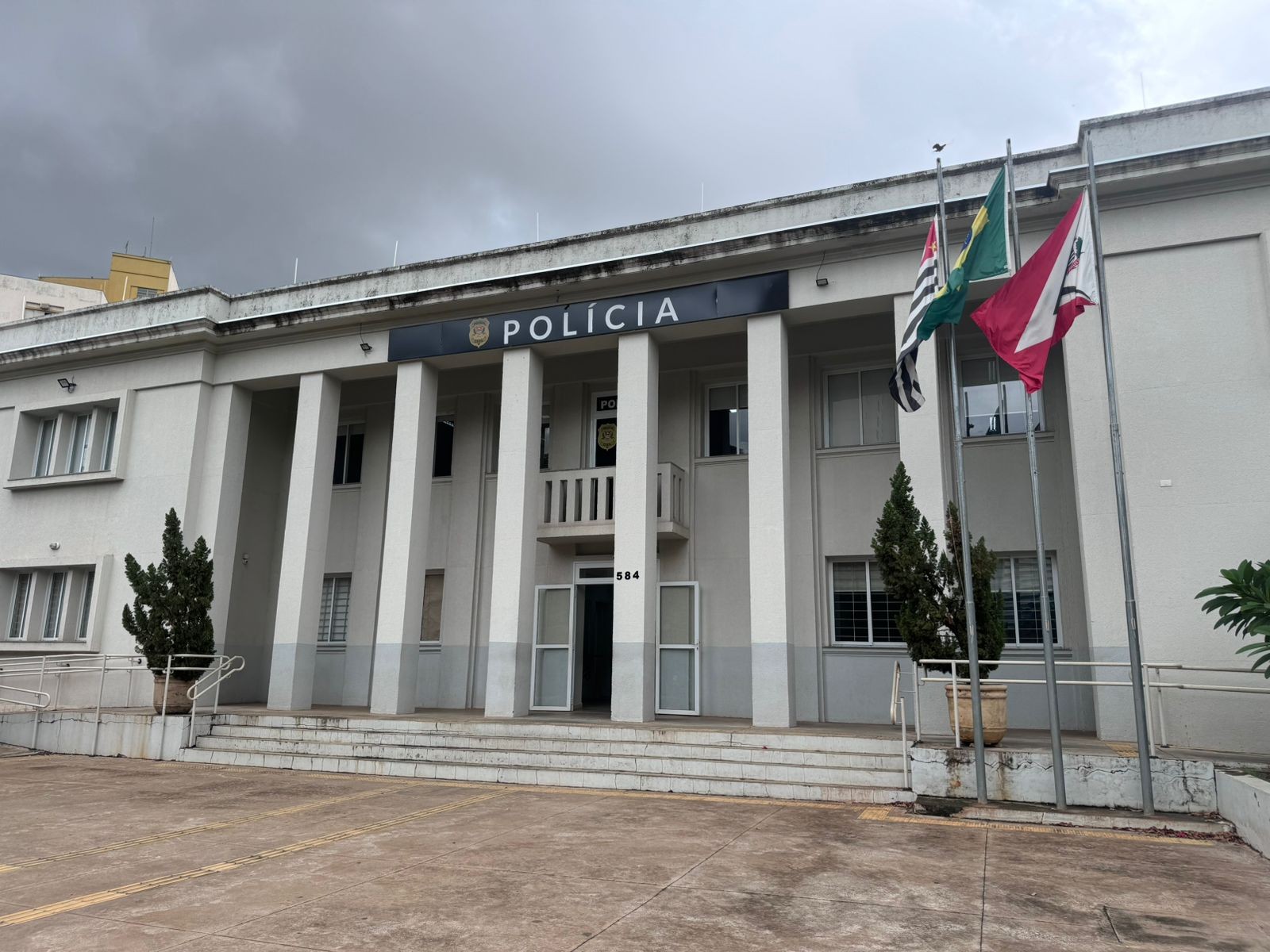 Condenado por abuso sexual se apresenta espontaneamente em delegacia de Araçatuba