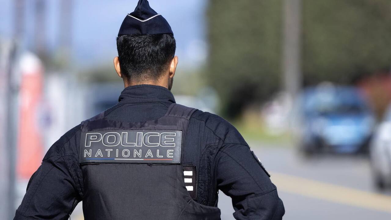 Une adolescente de 14 ans poignardée à mort en chemin vers l'école dans l'Aisne