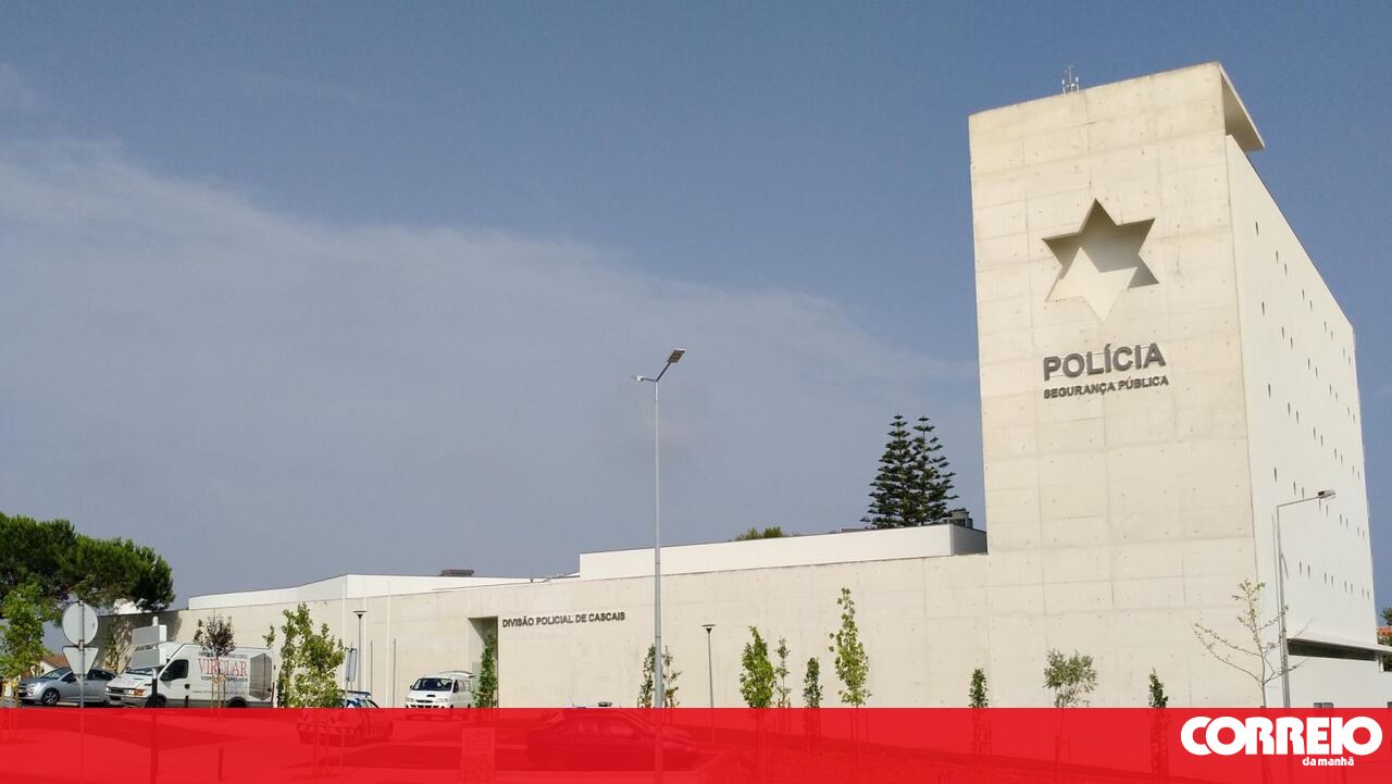 Dois homens detidos por roubo com coação em festas de Cascais